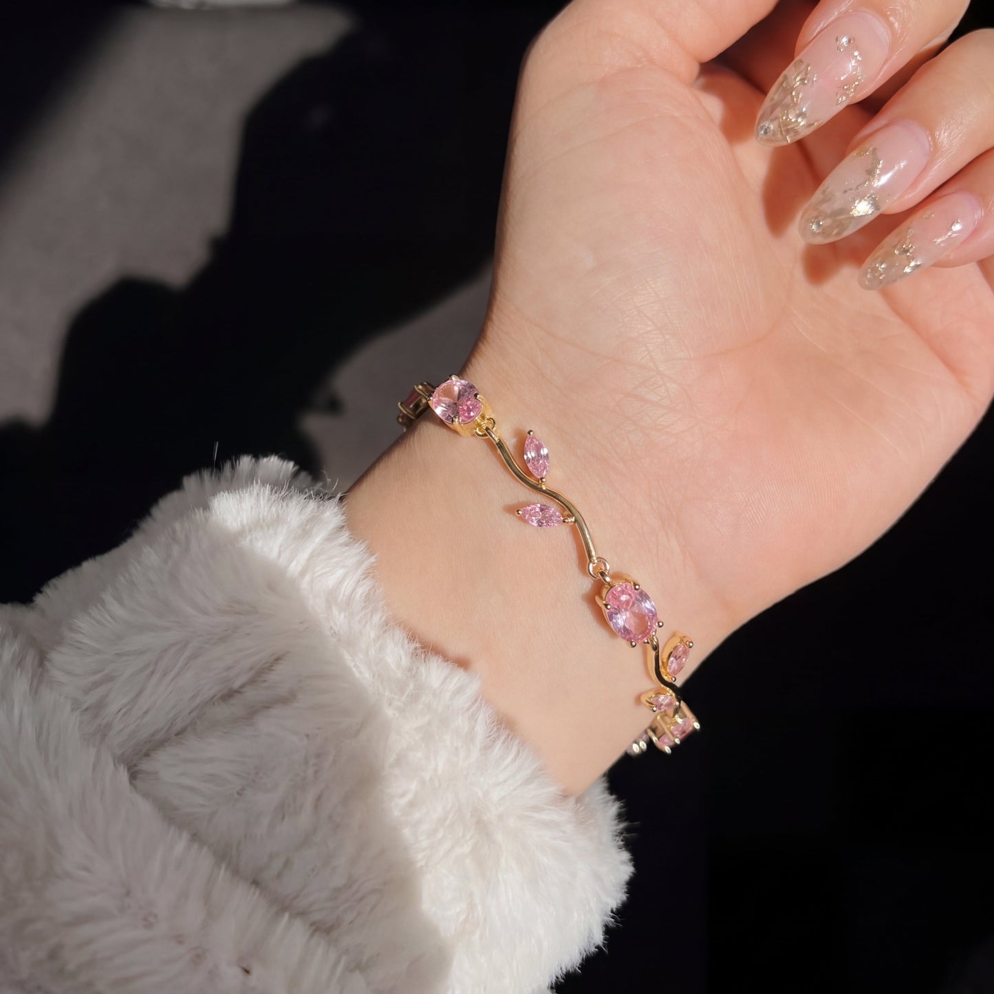 Buy 1 Get 1% Elegant Gold Plated Tulip Bracelet For Girls and Womens