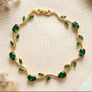 Buy 1 Get 1% Elegant Gold Plated Tulip Bracelet For Girls and Womens